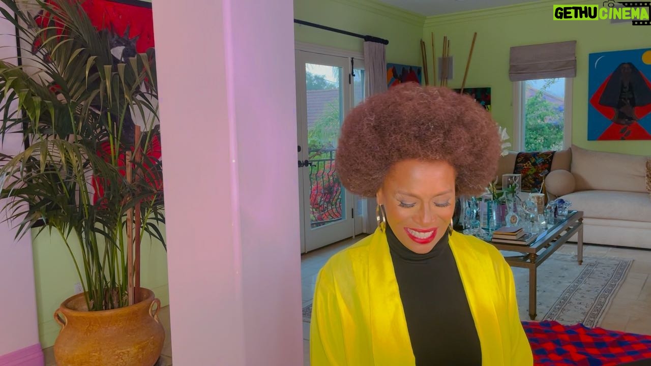 Jenifer Lewis - 29.9K Likes - LISTEN UP — “OLDISH” SPIN-OFF ain’t happenin’ no mo, COVID-19 shut that do’.
Here’s what’s next — I’m starring in a new series on Showtime called “I LOVE THIS FOR YOU”. Getting my STAR on the HOLLYWOOD WALK OF FAME July 15 (Jackie Washington Day!) AND get ready for BOOK 2… comin’ June 2022.
*
*
*
#showtime #hollywoodwalkoffame #author #actor #activist #JeniferLewis #TheMotherOfBlackHollywood #InTheseStreets