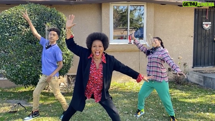 Jenifer Lewis - 117.8K Likes - Congratulations to ALLLL of USSSSS!!!!
*
*
*
#PresidentBiden #VicePresidentHarris #BidenHarris2020 #JoeBiden #KamalaHarris #2020Election #WeWon #JeniferLewis #TheMotherOfBlackHollywood #InTheseStreets