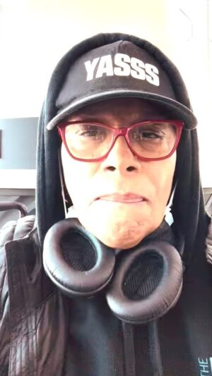 Jenifer Lewis Instagram - Mourn and still we RISE ❗❗❗
