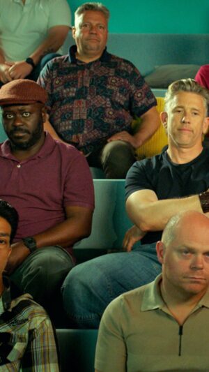 Jennifer Hoffman Instagram - Een nieuwe tijd, een nieuwe man. Maar... hoe moet je je gedragen dan? 🐓 De nieuwe comedyserie Haantjes is vanaf 28 februari te zien. Alleen op Netflix. @frouke.vrhd @fockeline