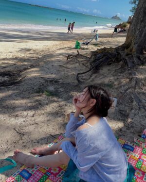 Jeong So-min Instagram - 🌈🌴