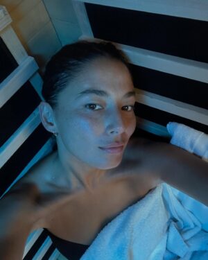 Jessica Gomes Instagram - In unison with this years Chinese zodiac year of the snake the alignment to do a detox was all in good timing, thank you @byronbaydetox for this transformative, healing & restorative week perfect to shed old skin & evolve into the next chapter feeling refreshed and rejuvenated 🐍