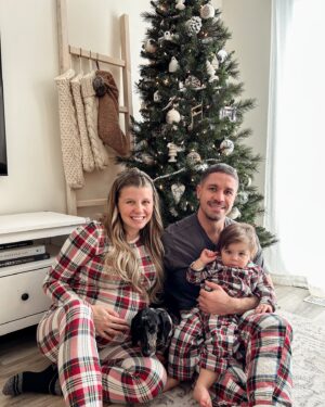 Jessica Tyler Instagram - Merry Christmas Eve from our (growing!) family to yours - my heart is so incredibly full ❤️🥰🎄