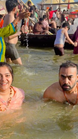 Jhilik Bhattacharjee Instagram - Blessed to take a holy dip at Mahakumbh for the second time ❤️🙏🏻
#mahakumbh2025 #sangamtriveni #ganga #yamuna #saraswati
