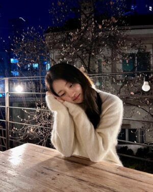 Ji E-su Instagram - 새해 복 많이 받으세요 해삐뉴이어🧡💫