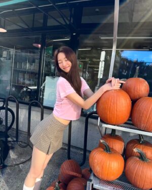 Ji E-su Instagram - 안녕 가을🍁🧡