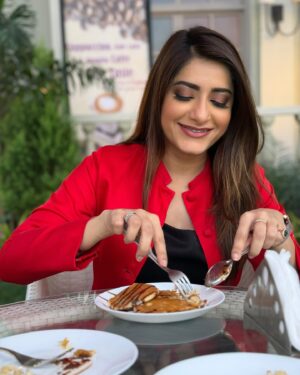 Jia Mustafa Instagram - 🤤 Not sharing 🥞
