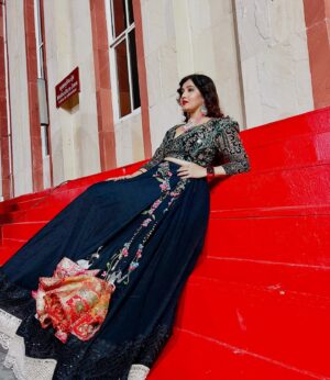 Jina Samal Instagram - Success is no accident. It is hard work, perseverance, learning, studying, sacrifice and most of all, love of what you are doing or learning to do 🫶🖤🖤🫶 #selfconfidence #selflove #zeenasamalpanigrahy 😇🧿