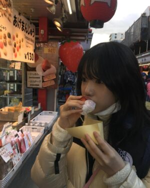 Jo Yu-ri Instagram - 🍜🍥🍓😋