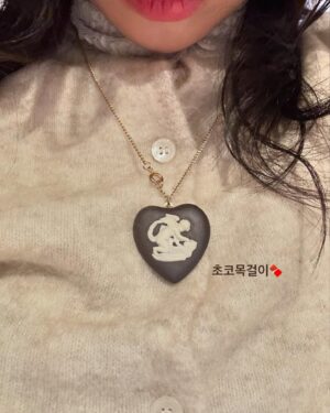 Jo Yu-ri Instagram - 마!!인간아!!니 사진꾸미기 중독이다!!🍓
