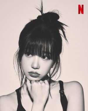 Jo Yu-ri Instagram - > •
 ー　　　　　 ᗜ ✌︎︎ 

@netflixkr 
@netflix