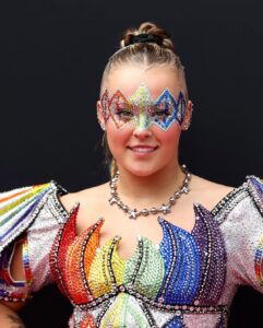 Actress JoJo Siwa HD Photos and Wallpapers January 2025