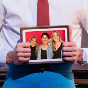 Jodi Benson Instagram - Thanks for being part of our world, Jodi 😉🧜‍♀️🤖 

#maybehappyending #darrencriss #jodibenson #broadway #musicaltheatre #ariel