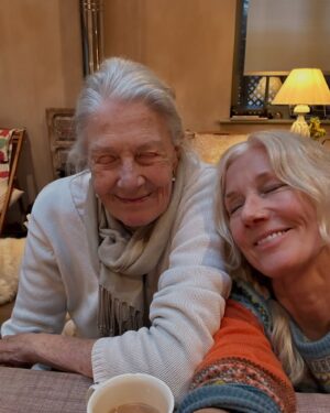 Joely Richardson Instagram - Hedgehogs have been around for 15 million years as opposed to mums 88 ( as of this week) so a good thing to pay our respect . 🧡#eyeswideopen @juliasear #names #teaandcake