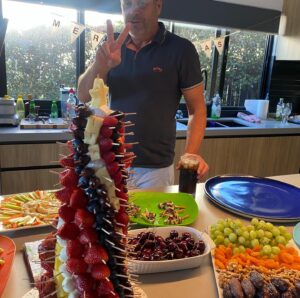 Johanna Griggs Instagram - Christmas 2024 done ✔️ Was such beautiful family time with this very noisy but fun bunch. I love my family so much. We enjoyed Christmas Eve and Christmas morning with Jaxy who was so full of the Christmas Spirit it was just the best. Mick, Sadaf and their kids were away this year so it was just the one table. We were lucky to enjoy a feast with meals inspired by @chinchin @karen_martini @ottolenghi @growcookeat @clarissa_feildel and @cfassnidge and @sundaykitchenau that was enjoyed by all. I catered for all our families food intolerances - vegan, coeliacs, pescatarian and carnivore 😂 and it was delicious. We realise how lucky we are to be able to do this, and it’s something we all look forward to. I hope no matter how you celebrated your day, you had a safe and good one. And for those missing family members through this period, much love to you ❤️ (Thank you to the team @hillsflowermarket for helping me with the table and to @carynmoore.floral and Alina for the serviettes that went with this years theme)