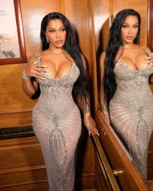 Joseline Hernandez Instagram - Becoming A Woman Right Before Everyone's Eyes It's A Very difficult thing to do. Pain,suffering,trials,tribulations,drug abuse,neglect,used and abused Has been a Constant Fight For me! With Tears in my eyes I want to thank Everyone who fights for me on a daily without you this will not be possible. Our Single Release Party in California was a success. And I'm so blessed to be here Alive and Thriving. 2025 is written in stones for me! I'm glad to have grown with you All and I wouldn't change my Story! May 2025 your energy works in your favor because I'm a an example of everything your heart desires is available to you with lots of love and a little tenacity 🥰😘
Go download everyone's new Love Anthem (I IKE THE WAY YOU ARE)