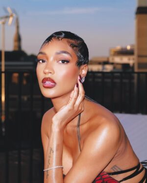 Jourdan Dunn Instagram - Everything I desire ,desires me more 😌❤️‍🔥