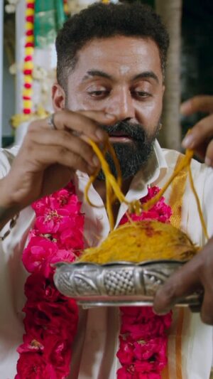Jovika vijaykumar Instagram - Are Arun & Vidhya each other’s forever Valentine?💘 Subha Muhurtham Song out now! on @starmusic_offl ‘s youtube channel, link in bio♥️🫶 
Valentines Day nal vaazhthukal from Mrs & Mr team, makkaley!🙏
#mnm