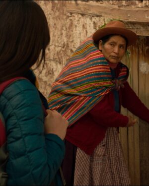 Juana Burga Instagram - -¿Quiere que le ayude a lavar, abuela?
 -No, tus manos se van a cuartear, hijita. ¡Más bien ayúdame a pelar papita! 🗨️ 

🎥✨Volver a las raíces también es volver a quienes somos. La Piel Más Temida nos lleva a reconocernos en esos momentos simples pero cargados de significado y memoria.

Una película que nos recuerda que sanar empieza por aceptar nuestra historia y nuestras verdades.

Dirigida por @joel.calero.3 
Producida por: Factoría Sur (Perú) 🇵🇪
En coproducción con: @bhakti.media (Colombia) 🇨🇴

📅¡Gozátela en CALI este jueves 19 de diciembre antes que todo el mundo!

Regístrate en el enlace de la bio de @lapielmastemida para que no te quedes por fuera.

🇨🇴En salas de cine de Colombia: Enero 2025

#abuela #película #Cine #estrenos #lapielmástemida #historiafamiliar #pasadoypresente #decuscoconamor
