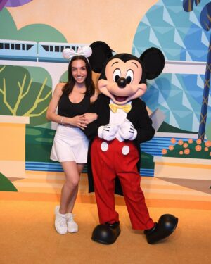 Julia Macchio Instagram - The most magical moments… 🥹 Disney has always held a very special place in my heart and has encouraged the little dreamer in me that magic is real. Thank you so much to everyone at @waltdisneyworld for your kindness and for making everything so spectacular! I am continuously inspired by all that you do in order to make dreams come true. 🩷✨🤍