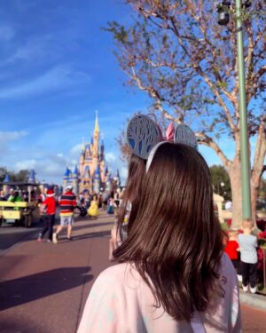 Julia Macchio Instagram - The most magical moments… 🥹 Disney has always held a very special place in my heart and has encouraged the little dreamer in me that magic is real. Thank you so much to everyone at @waltdisneyworld for your kindness and for making everything so spectacular! I am continuously inspired by all that you do in order to make dreams come true. 🩷✨🤍