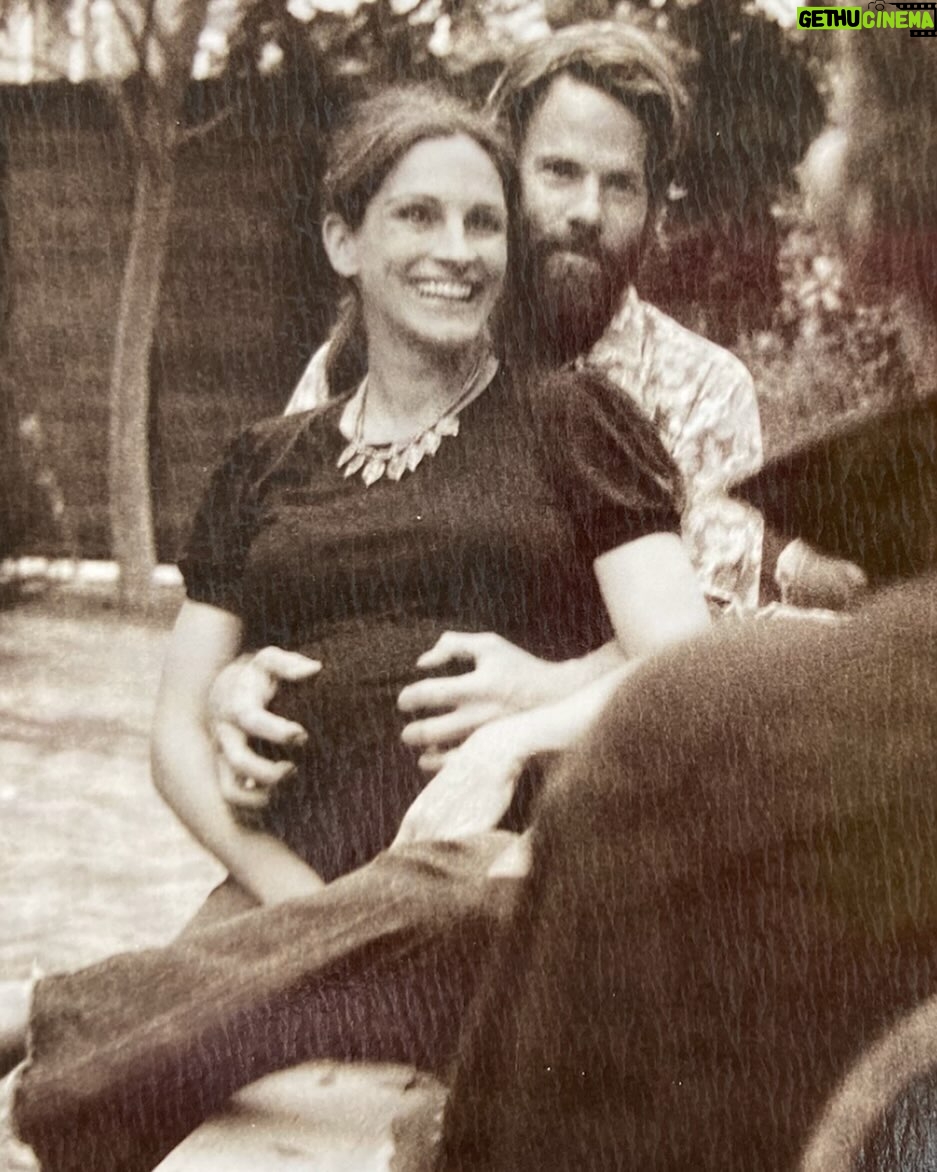 Julia Roberts - 697.5K Likes - I Love You, I Love You is my song and here my silliness begins. Neruda. #131 #truelove #cakeday