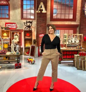 Actress Julia Vignali HD Photos and Wallpapers February 2025