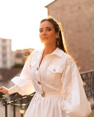 Julie de Bona Instagram - Fashion show @tonywardcouture 
•
Robe Tony Ward
Bijoux @tasaki_intl 
Chaussures @santoniofficial 
Sac @aquazzura 
Stylisme @justinebleicher 
MUA @emmanuelleverani 

Photos @chloehautier 
@anumphotography
• @marion_motte