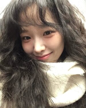 Jung Bo-min Instagram - 띵동!🍎⋆⁺₊❅. *