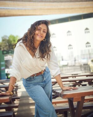 Jyothika Instagram - Look hot! Feel cool! 💙

Styling @radhikamehra
Make up @devika.kharwa
Hair @prachina_hair
Photographer @nupuragarwal__
Styling assistant @keyurisangoi
Earrings & rings @studioviange @blissbyhnk
Bracelets @simranchhabrajewels @ascend.rohank
Sunglasses @dgt.opticians @celine