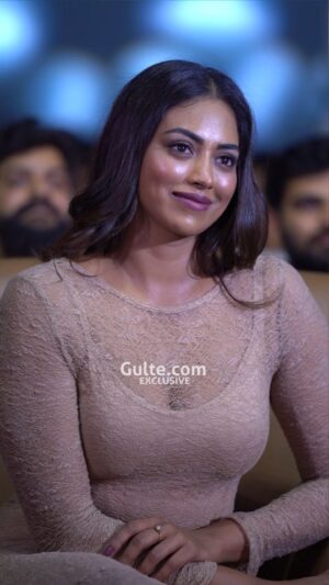 Kamakshi Bhaskarla Instagram - Stunning and Graceful, Kamakshi Bhaskarla 🤎 at the Pre-Release Event of Laila 💃🏻

@saikamakshibhaskarla 

#Kamakshi #KamakshiBhaskarla
#GulteExclusive #Gulte #Laila #Vishwaksen