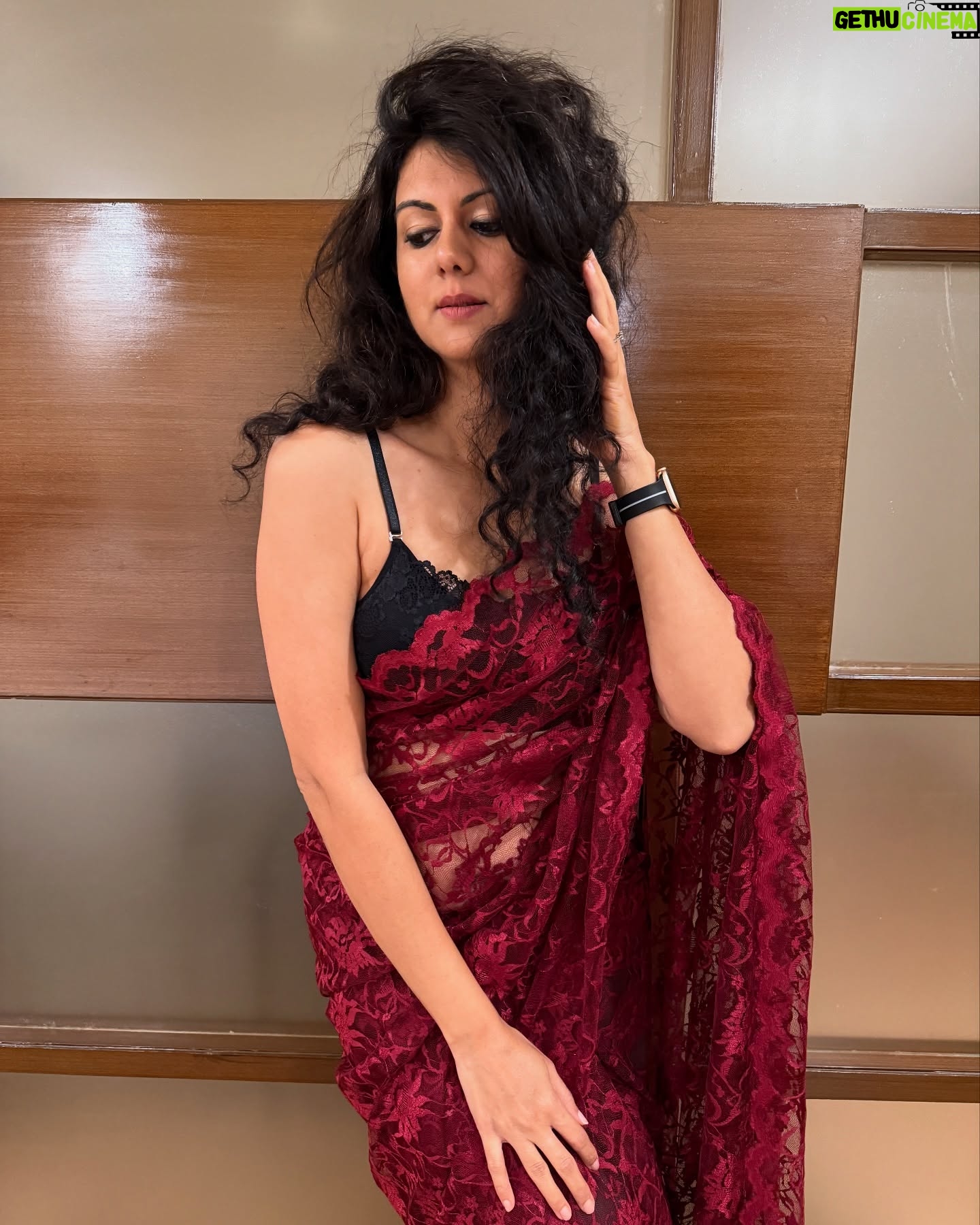 Kamna Jethmalani - 15.3K Likes - Saree forever 💕