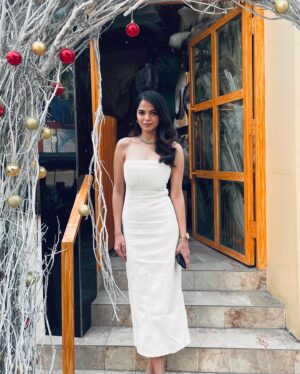 Kamya Ahlawat Instagram - dashing through the non-snowy town....⛄️