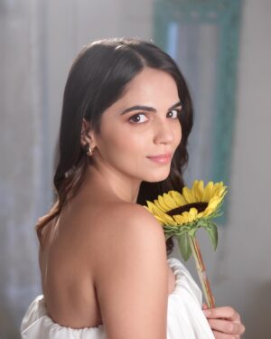 Kamya Ahlawat Instagram - 📷- @vishwasgonsalves 
MUA- @ranjita492