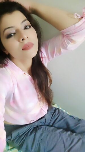 Kanak Yadav Instagram - Sangmarmar Ki Murat Ho Tum...

#कनकयादव #kanakyadav #kanakactress #viral #reels #trending #love #fyp #explore #कनक_यादव