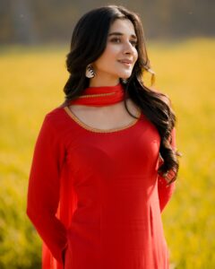 Actress Kanika Mann HD Photos and Wallpapers February 2025