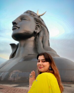 Kanisha Malhotra Instagram - Hi world, meet my spirit God- Adiyogi, a representation of Shiva, the first yogi and source of yoga. 
Adiyogi Shiva is a 112-foot tall sculpture located at the Isha Yoga Center in Coimbatore, Tamil Nadu, India. It is the world’s largest bust sculpture, according to Guinness World Records. Thankyou @isha.foundation @sadhguru for making this beautiful moment possible. I am in awe and still mentally there. Hoping to visit him soon ♥️🙏😇
P.S.- Shiva found me when I needed him to most & took steering of my life in his hand. I am forever grateful and in debt. 
@adiyogi.official 

Har Har Mahadev 💫✨

#ishayogacentre #adiyogi #spiritgod #spirituality #spiritual #mentalwellness #spiritualawakening #shiva #mahadev #kanishamalhotra