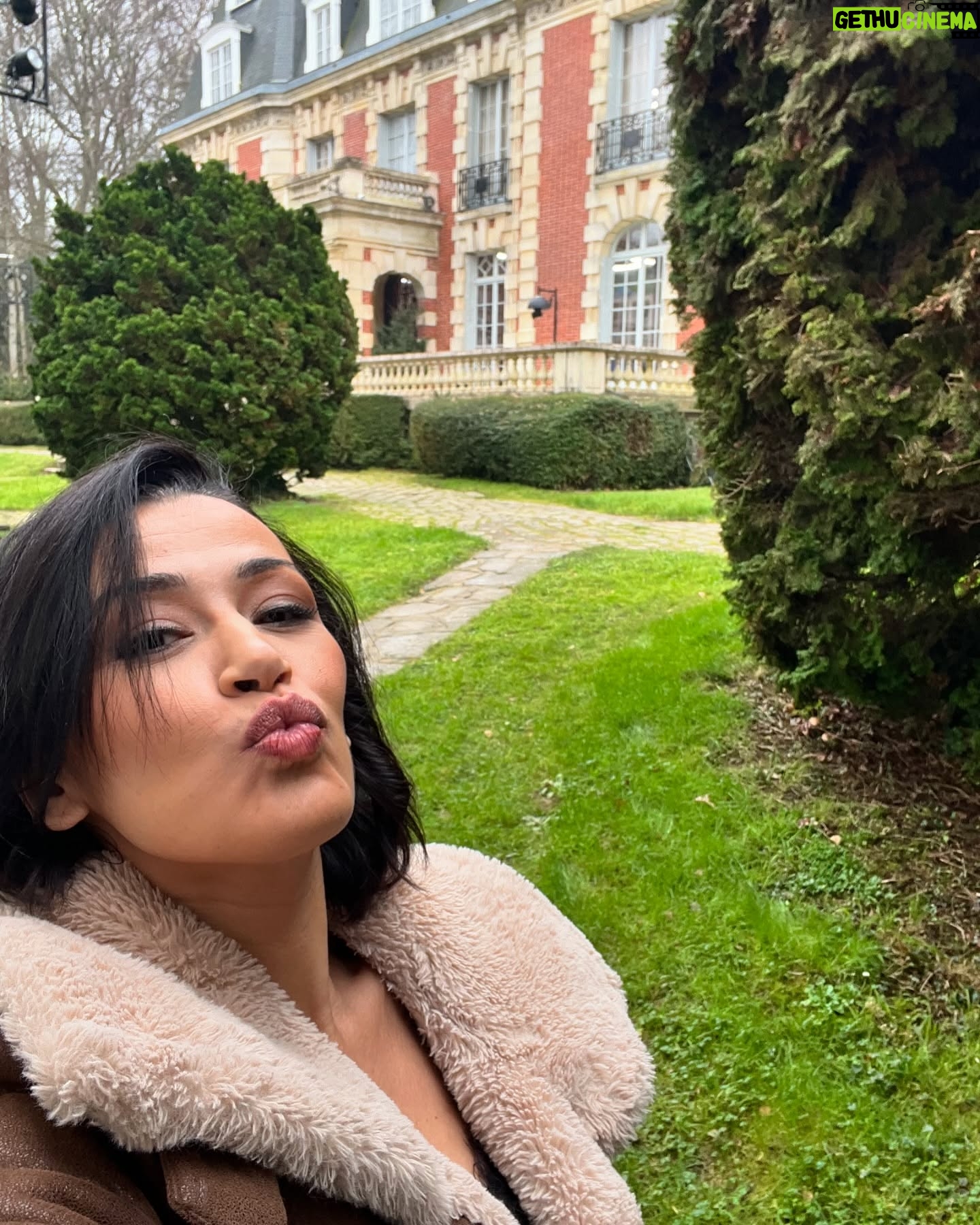 Karima Charni - 11.9K Likes - Dump dāune folle semaine āØ
1) lāavant dernier prime š
2) dernier tournage au chĆ¢teau š°
3) Au revoir šš½āØš„¹
4) On a travaillĆ© avec @benjelloun_malika & @nikosaliagas š
5) Elle a sorti le clip de « Mauvais garƧonĀ Ā» Bravo @helena_blly š«°š½
6) Il a fait son 1er Olympia š„¹āØ @pierregarniermusique ā¤ļø
7) Je les ai presque tous retrouvĆ© š¤©š @cha_doree26 @maureenvltt @emmaaamusic__ @masseobnt @whozpaulmiles
8) On a bien bossĆ© avec @luciebernardoni š¤©š
9) AprĆØs le bus, je vous prĆ©sente mon nouveau taxi š
10) Mes jolies @ebonyqueensheba & @marinedmusique bravo pour ces 15 semaines! Vous ĆŖtes lumineuses, intelligentes et talentueuses! Ć vous de jouer maintenant š„āØš¤
Le clap de fin de la saison 2024, cāest demain Ć 21h10 sur @tf1 āØ