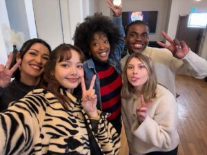 Karima Charni Instagram - Une rencontre inoubliable entre @lalalalisa_m @karimacharni et les académiciens ! 🤩✨
🌟 À découvrir demain dans la quotidienne de la 𝗦𝘁𝗮𝗿 𝗔𝗰𝗮𝗱𝗲𝗺𝘆, à 17h30 sur TF1 et TF1 