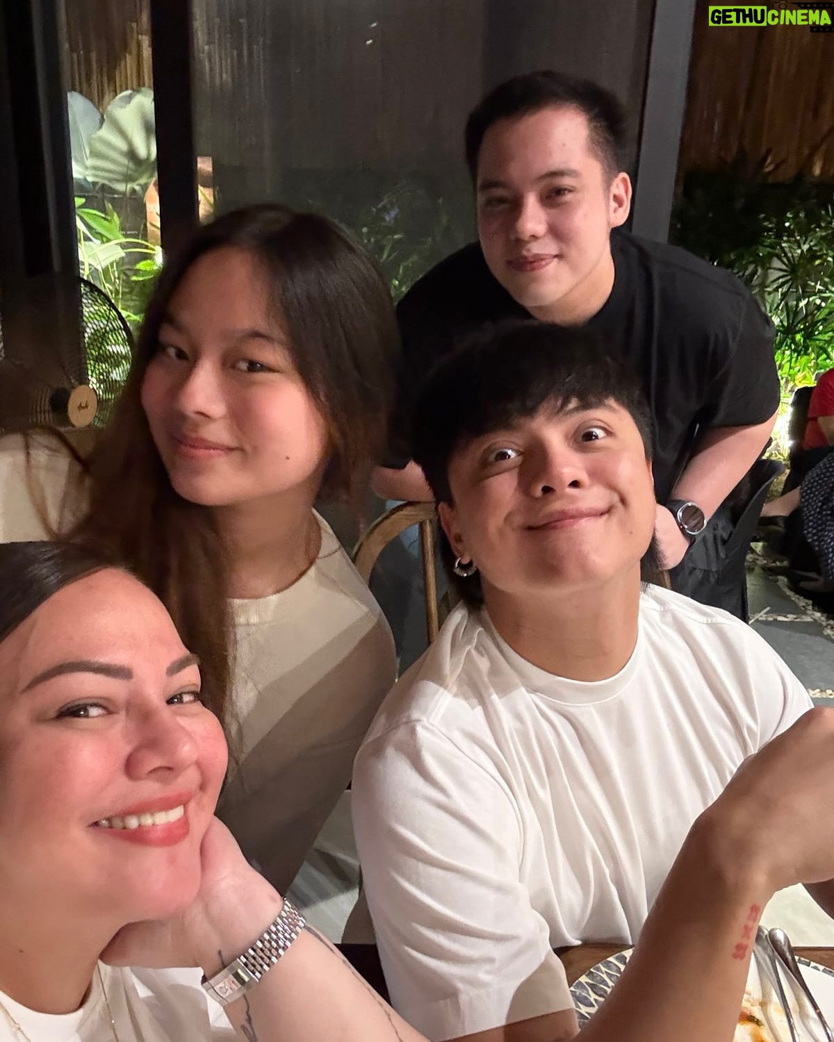 Karla Estrada - 53.9K Likes - 02-08 Happy Birthday to my youngest Angel
We love you Anak! @lella_ford