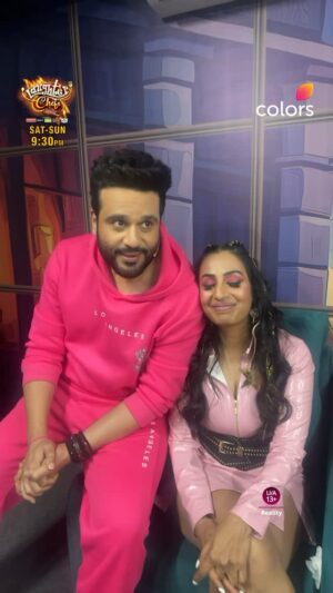 Kashmera Shah Instagram - Ek teer mein do nishaane lagaana koi Krushna se seekhe. 😂

Dekhiye #LaughterChefs - Unlimited Entertainment, Sat-Sun raat 9:30 baje sirf #Colors aur @officialjiocinema par. 

@krushna30 @kashmera1 

[Laughter Chefs Season 2, Celebrity Cooking Show, Comedy Show, Cooking Show, Trending Comedy, Viral Cooking Content, Celebrity Memes, Comedy Videos, Funny content, Indian comedy, Just for laughs]

#MannaraChopra #SudeshLehari #RubinaDilaik #RahulVaidya #AbhishekKumar #SamarthJurel #KrushnaAbhishek #KashmeraShah #ElvishYadav #AbduRozik #AnkitaLokhande #VickyJain #BhartiSingh #HarpalSinghSokhi #LaughterIsTheBestMedicine #CookingWithCelebrities #FunnyCooking #FoodComedy #LaughOutLoud #ComedyReels #ExplorePage #ViralContent #ComedyReels #trendingreels #Humour