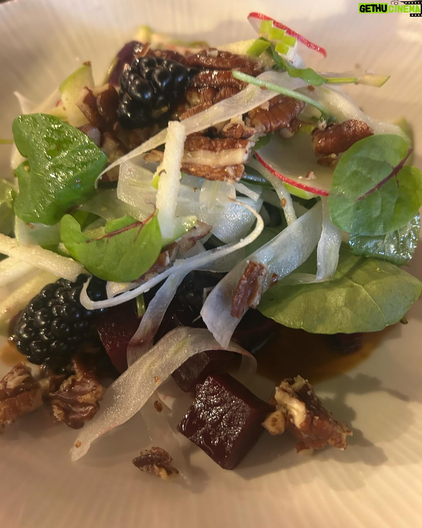 Kathryn Thomas - 1.3K Likes - Celebrating all our January birthdays with mum & @linthomasie @the_old_spot_dublin …. One of the best Sunday lunches in Dublin