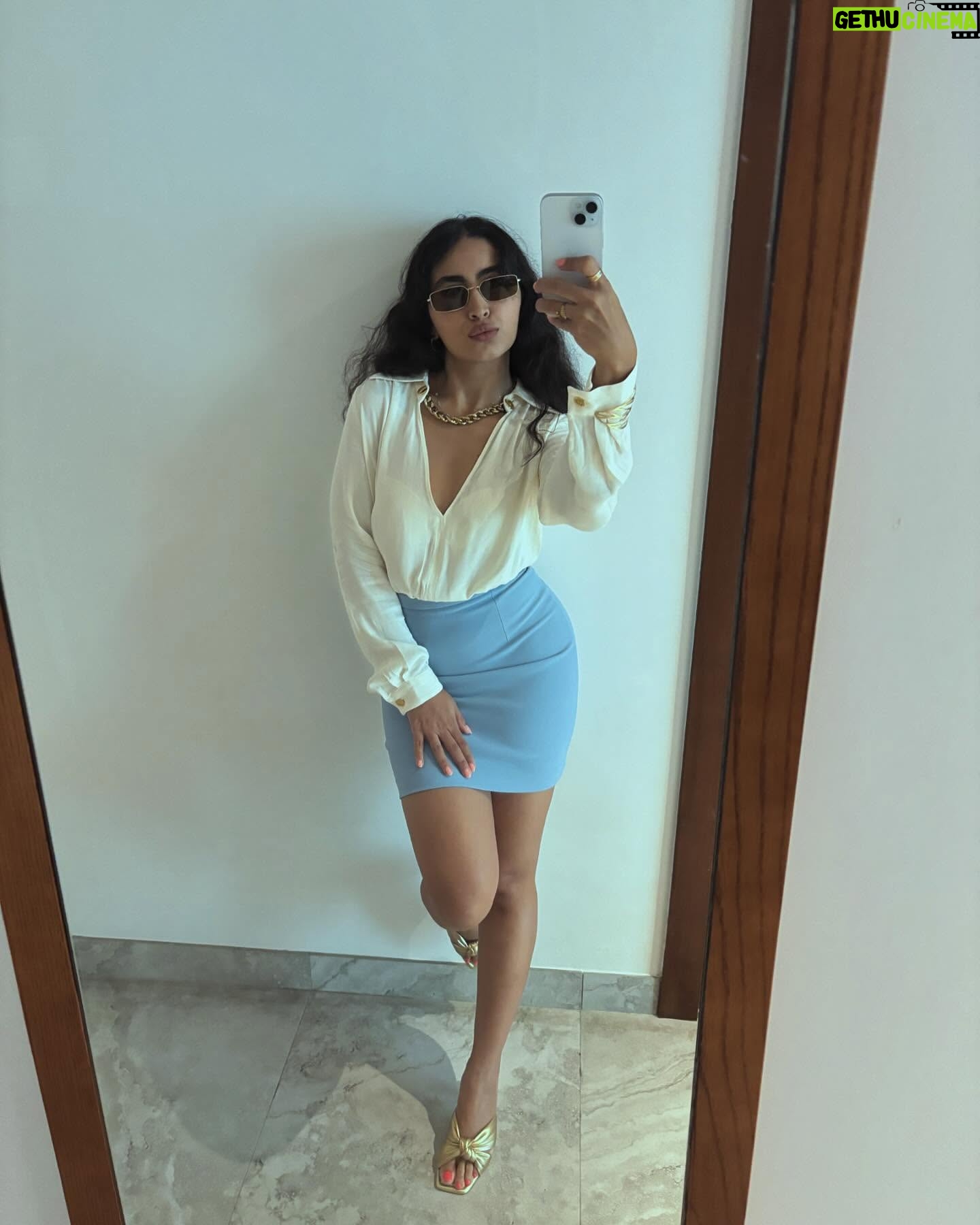 Katie Iqbal - 489 Likes - Freckled & frizz the new era of Katie…