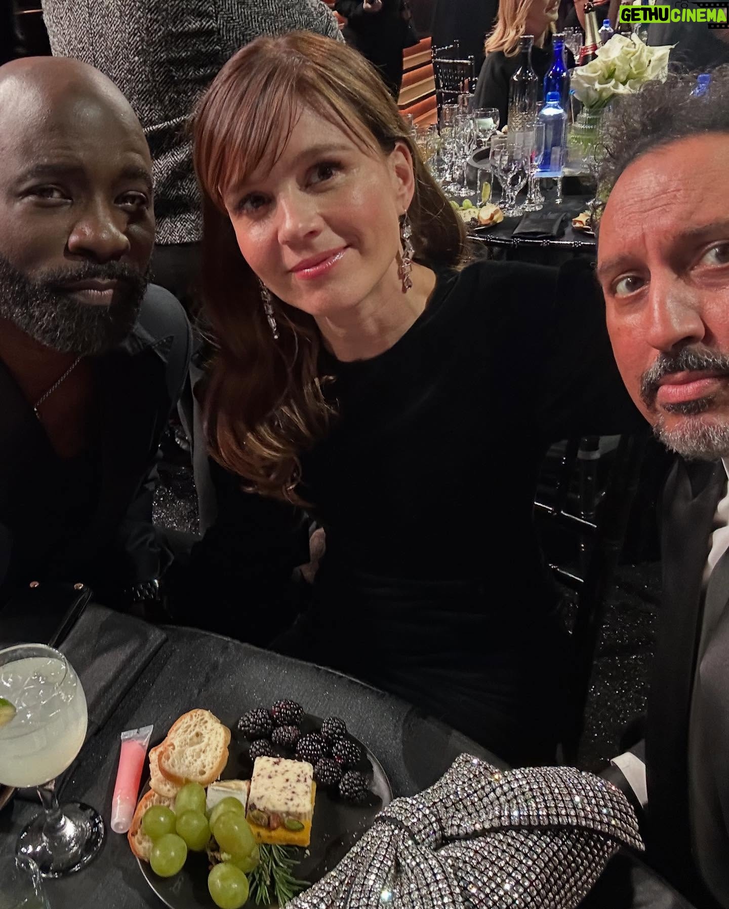Katja Herbers - 10.3K Likes - Critics Choice Awards yesterday!
Swipe for the best speech, the best guys, the dresses I didnāt wear, the poses I didnāt strike, our current new Nielsen rating (still in that top 10!), and my tired face without the glam and the lights and the dress.
Thank you @pennylovellstylist @mollyrstern @ryanrichman @paola_quiroz27 š©·š©·š©·
š @sagio_official
š @sifjakobsjewellery @rommanelus
š @meliebianco
š @charleskeithofficial