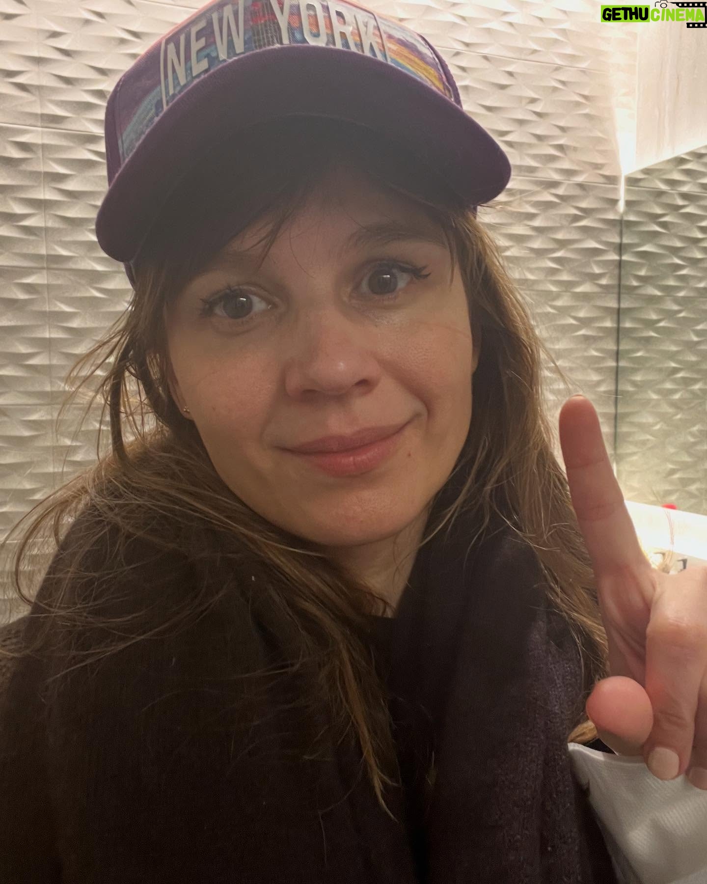 Katja Herbers - 10.3K Likes - Critics Choice Awards yesterday!
Swipe for the best speech, the best guys, the dresses I didnāt wear, the poses I didnāt strike, our current new Nielsen rating (still in that top 10!), and my tired face without the glam and the lights and the dress.
Thank you @pennylovellstylist @mollyrstern @ryanrichman @paola_quiroz27 š©·š©·š©·
š @sagio_official
š @sifjakobsjewellery @rommanelus
š @meliebianco
š @charleskeithofficial