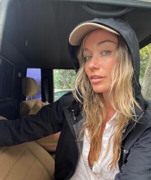 Katrina Bowden Instagram - Things I never posted from 5 weeks spent barefoot on Oahu🌺