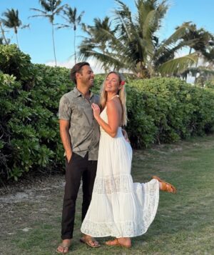 Katrina Bowden Instagram - Things I never posted from 5 weeks spent barefoot on Oahu🌺