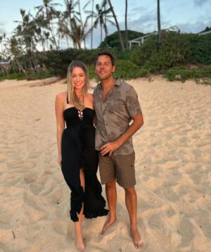 Katrina Bowden Instagram - Things I never posted from 5 weeks spent barefoot on Oahu🌺