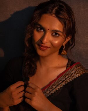 Kayadu Lohar Instagram - this is also me ☺️ 

Curated by @vijayanthirajeswar 
Make up @artistrybyolivia 
Hair @hair_by_aiswaryaraj 
Photographer @portraitsbylokesh 
Styled by: @harshikaa.04
Saree: @thenmozhidesigns
Earring: @atiracreations
Draping @kamala__balaji_