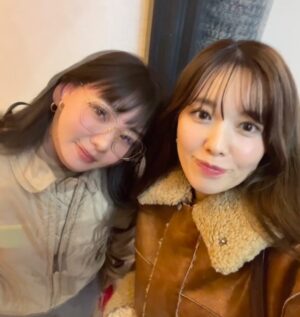 Kayo Noro Instagram - 仕事遅く終わったけど会えた🍸
久しぶりだったけどやっぱり可愛すぎた♡
いいの、私はブレてていいの♡
ちょっとでも会って笑えたらそれでいいの♡
いいの、私はブレてたくらいがいいの♡